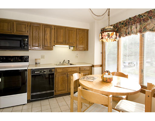 55 Abington Road, Unit 55 Danvers, MA 01923 - Photo 3 of 14 Gallery Image 3