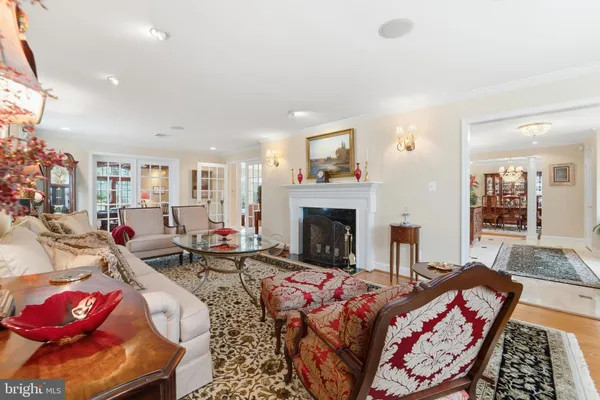 $2,295,000 | 304 Chesapeake Drive, Great Falls, VA 22066