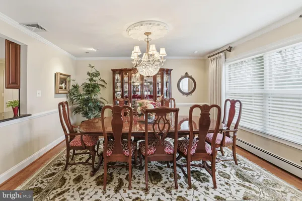 $2,295,000 | 304 Chesapeake Drive, Great Falls, VA 22066