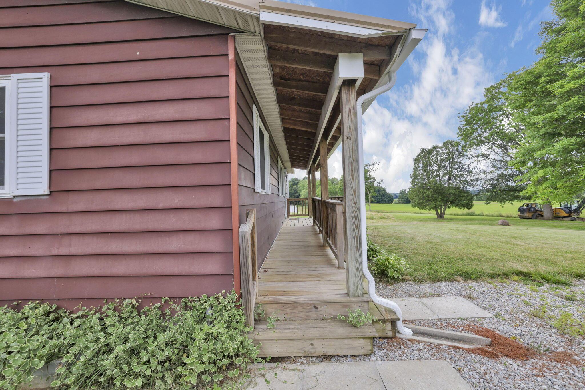 2662 Millersburg Road Utica, OH 43080 - Photo 18 of 81 4-web-or-mls-GR7A3424