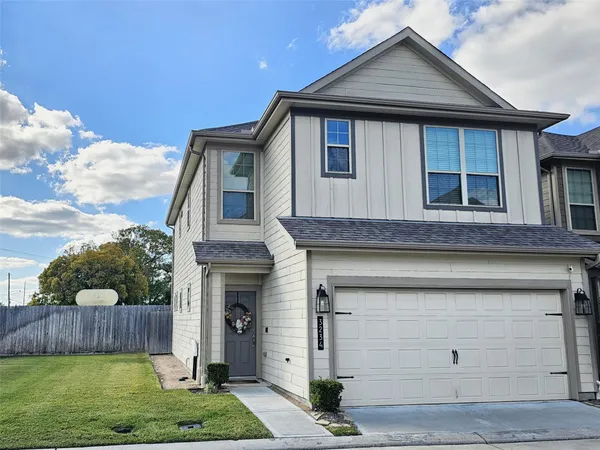 $2,500 | 3234 Longleaf Meadows Drive, Houston, TX 77063