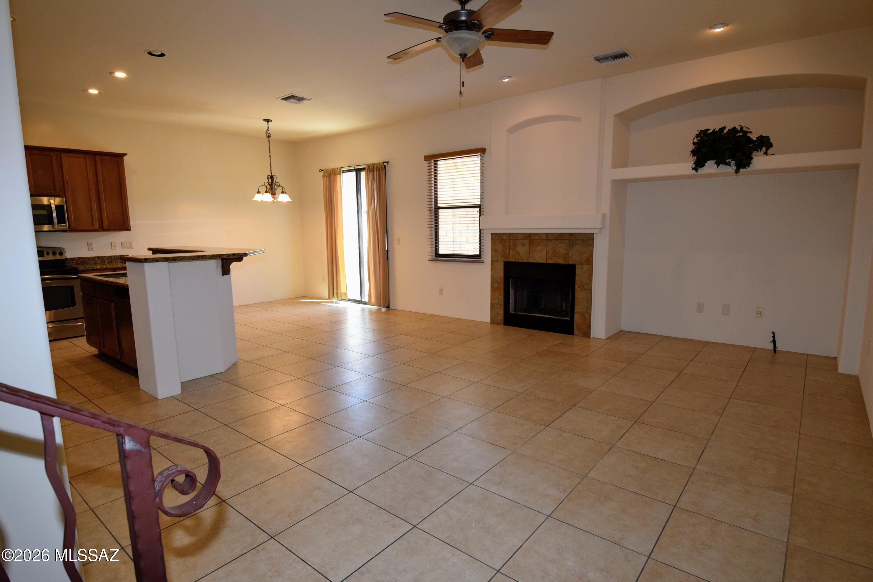 334 East Cedarvale Road Tucson, AZ 85704 - Photo 7 of 35 DSC_0022