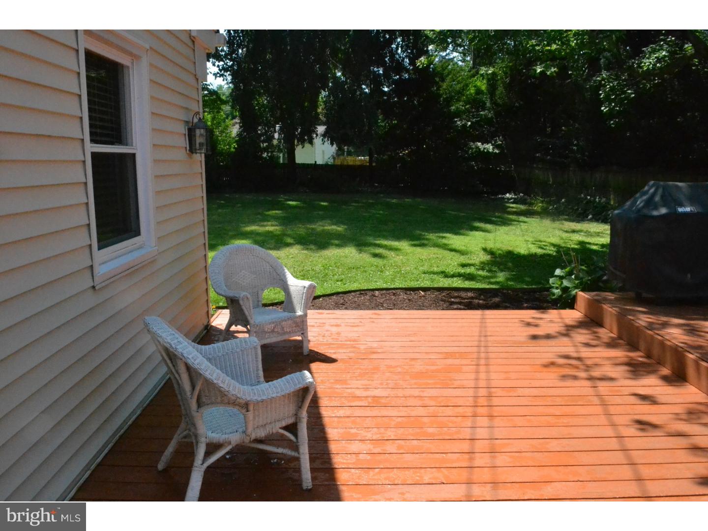 1315 Lenore Road Jenkintown, PA 19046 - Photo 22 of 25 Deck
