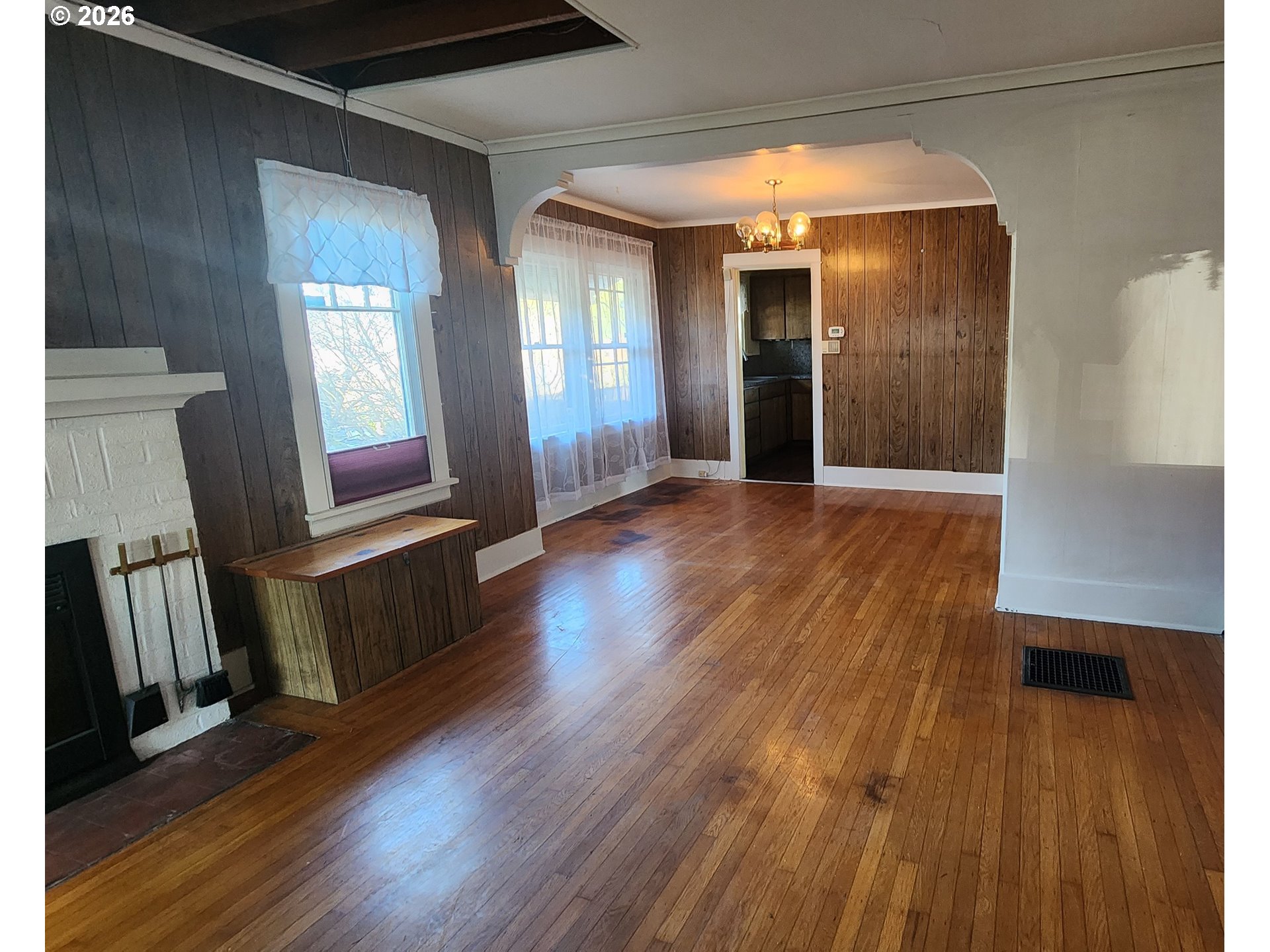2605 Northeast Jarrett Street Portland, OR 97211 - Photo 11 of 23 a view of hallway with wooden floor