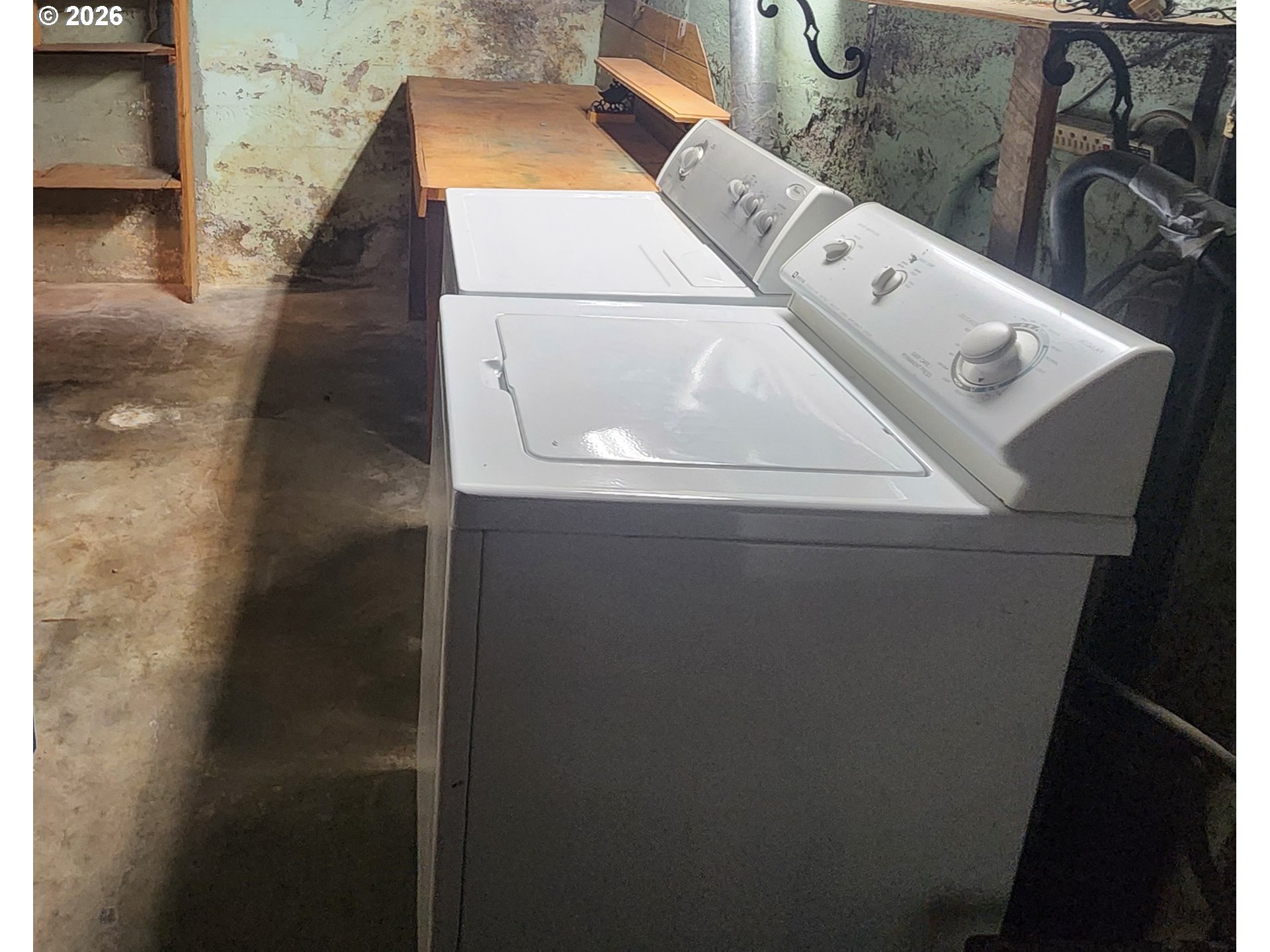 2605 Northeast Jarrett Street Portland, OR 97211 - Photo 17 of 23 a utility room with dryer and washer