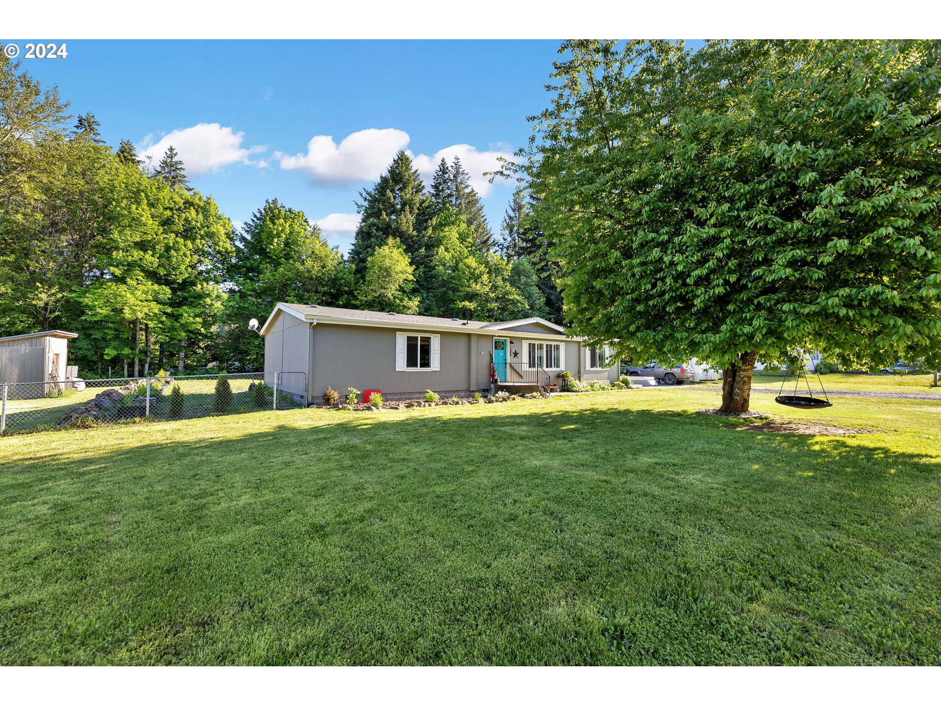 121 Vada Road Carson, WA 98610 - Photo 3 of 39 Gallery Image 3