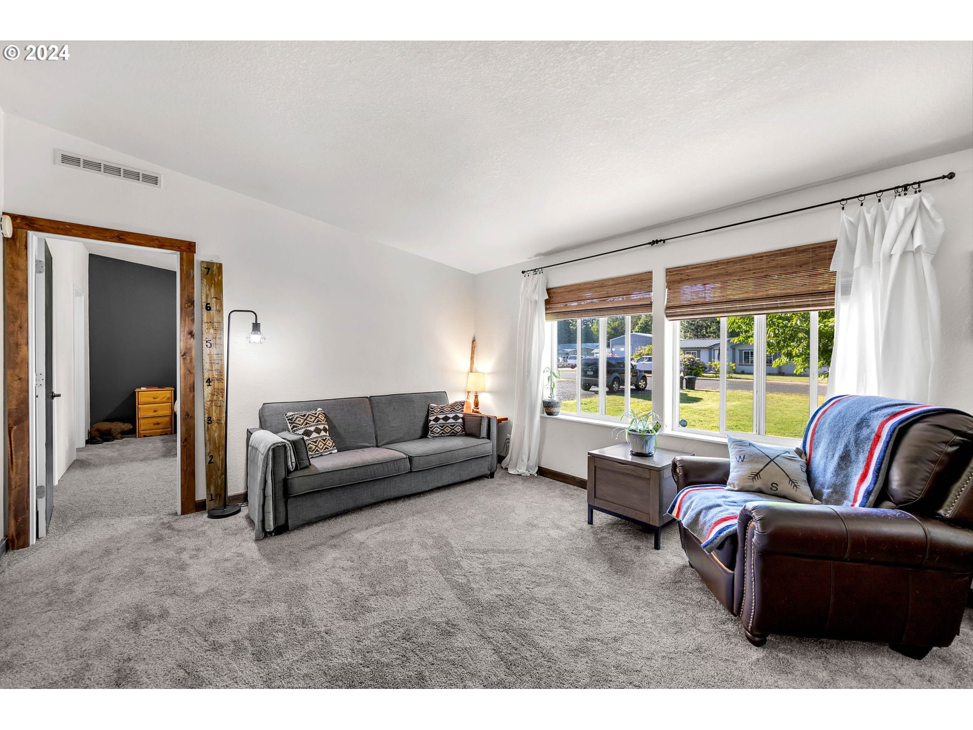 121 Vada Road Carson, WA 98610 - Photo 5 of 39 Gallery Image 5