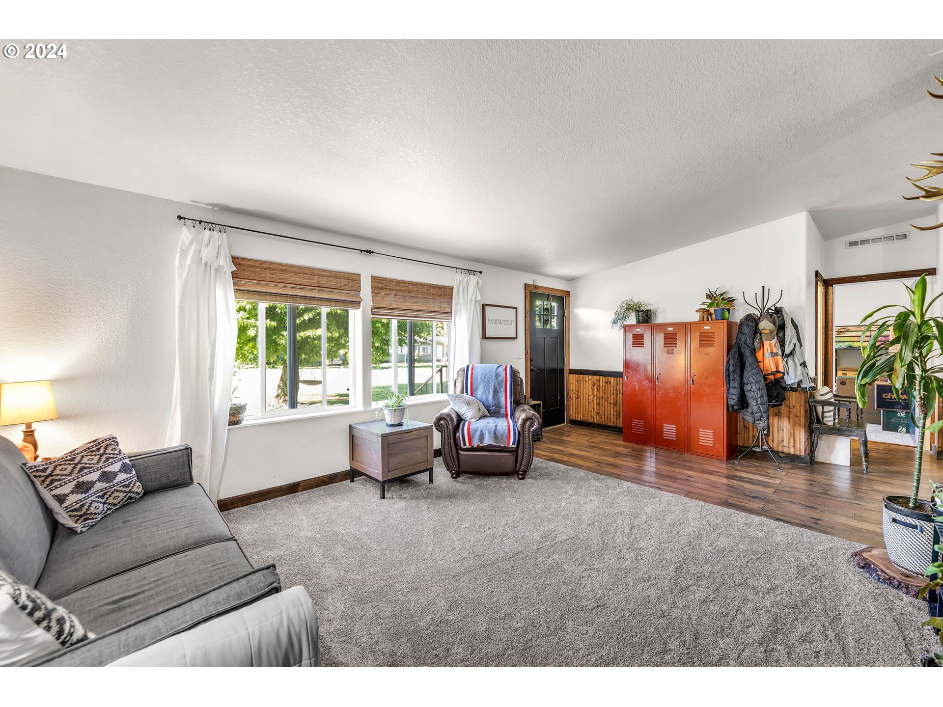 121 Vada Road Carson, WA 98610 - Photo 7 of 39 Gallery Image 7