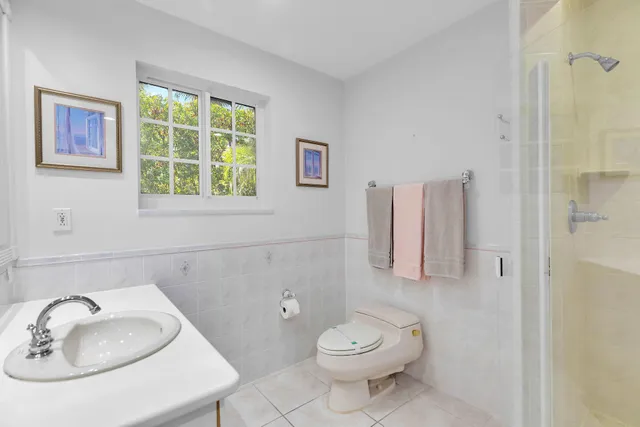 $2,975,000 | 159 Atlantic Cir Drive, Tavernier, FL 33070