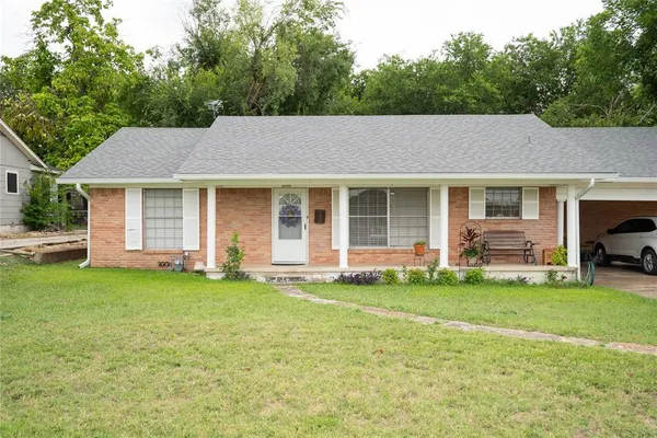 $205,000 | 1016 East Franklin Street, Hillsboro, TX 76645