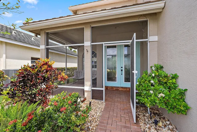 $525,000 | 11534 Southwest Glengarry Court, Port St. Lucie, FL 34987