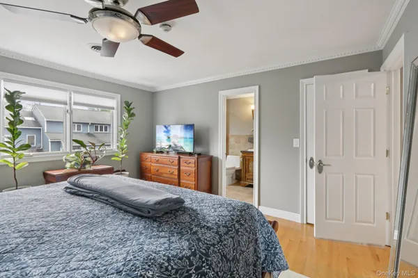 $574,900 | 26 Village Green, Unit 26, Bardonia, NY 10954
