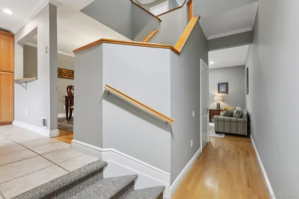 $574,900 | 26 Village Green, Unit 26, Bardonia, NY 10954
