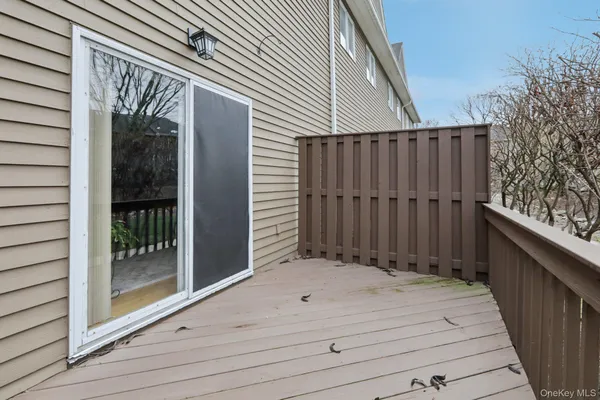 $574,900 | 26 Village Green, Unit 26, Bardonia, NY 10954