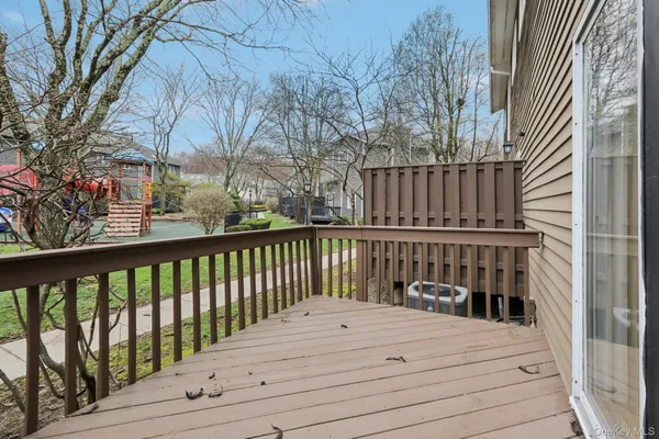 $574,900 | 26 Village Green, Unit 26, Bardonia, NY 10954