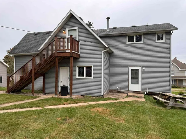 $234,900 | 409 South Monroe Street, Monticello, WI 53570
