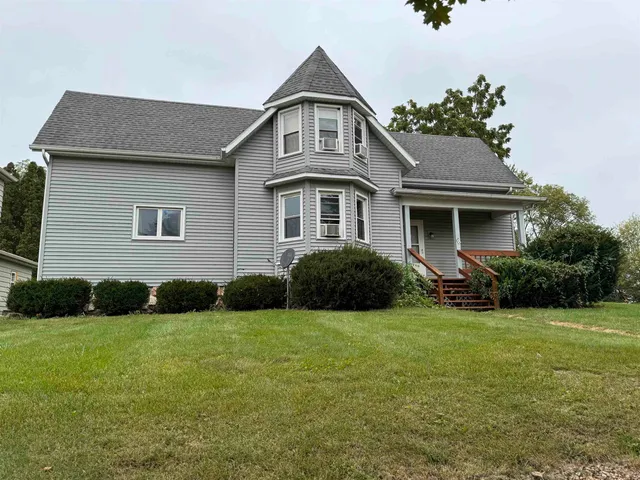 $234,900 | 409 South Monroe Street, Monticello, WI 53570