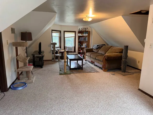 $234,900 | 409 South Monroe Street, Monticello, WI 53570