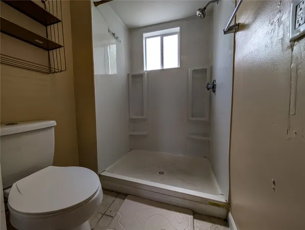 $1,800 | 278 Sayles Street, Unit 2, Providence, RI 02905