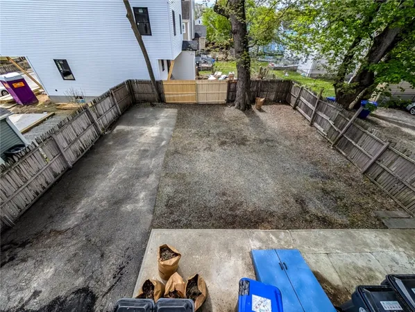 $1,800 | 278 Sayles Street, Unit 2, Providence, RI 02905