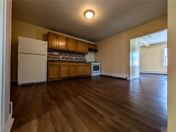 $1,800 | 278 Sayles Street, Unit 2, Providence, RI 02905