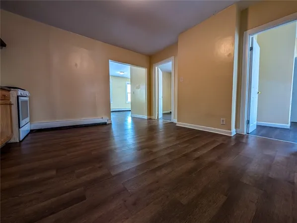 $1,800 | 278 Sayles Street, Unit 2, Providence, RI 02905