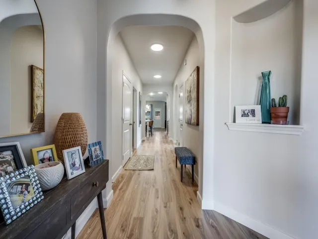 $425,000 | 200 Oakmont Drive, Argyle, TX 76226