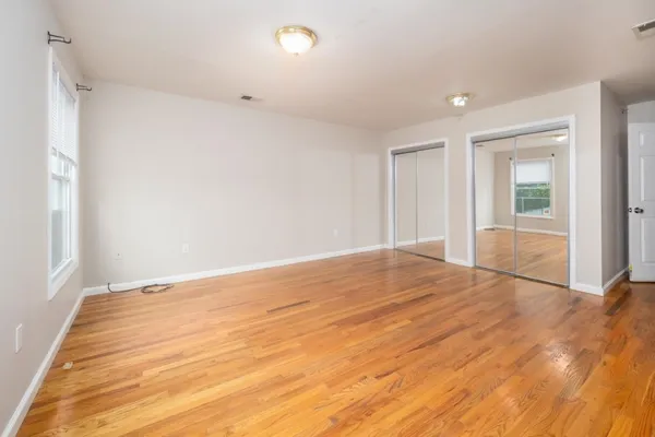 $2,800 | 355 West Side Avenue, Unit 2, Jersey City, NJ 07305