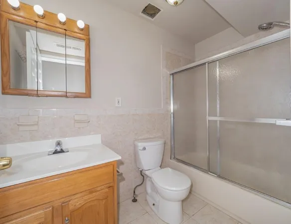 $2,800 | 355 West Side Avenue, Unit 2, Jersey City, NJ 07305