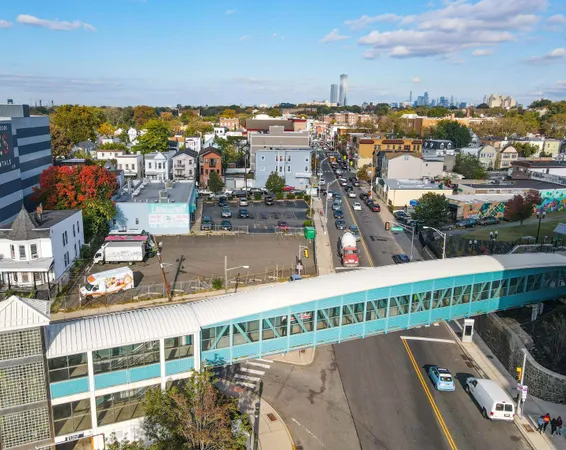 $2,800 | 355 West Side Avenue, Unit 2, Jersey City, NJ 07305