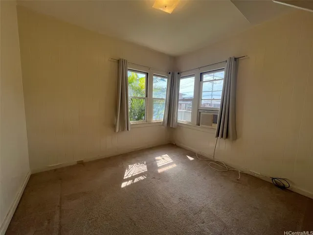 $1,950 | 3452 Hardesty Street, Honolulu, HI 96816