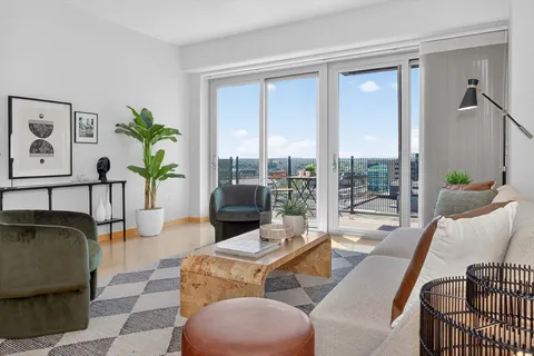 $959,000 | 25 Channel Center Street, Unit 1107, Boston, MA 02210