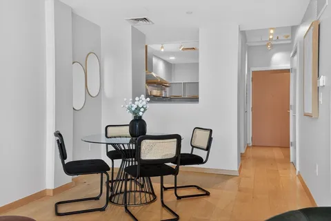 $959,000 | 25 Channel Center Street, Unit 1107, Boston, MA 02210