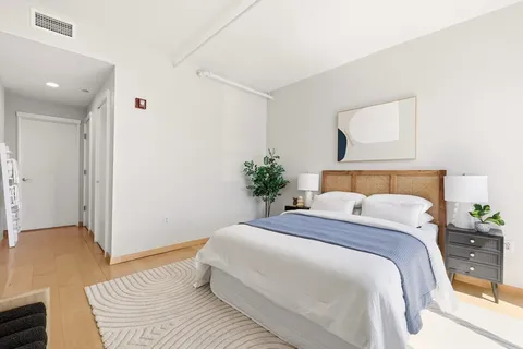 $959,000 | 25 Channel Center Street, Unit 1107, Boston, MA 02210