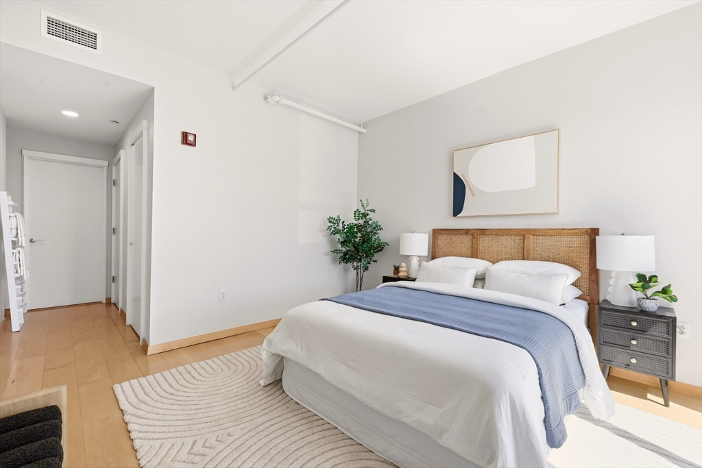 25 Channel Center Street, Unit 1107 Boston, MA 02210 - Photo 20 of 36