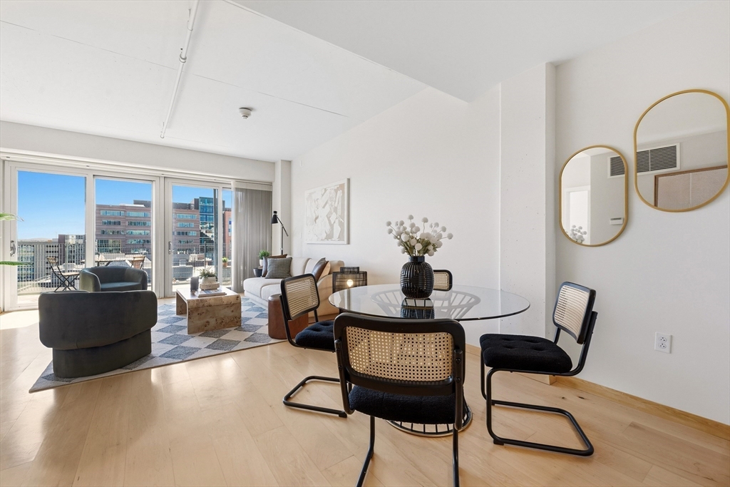 25 Channel Center Street, Unit 1107 Boston, MA 02210 - Photo 2 of 36