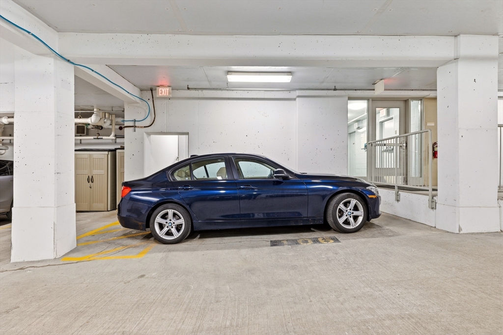 25 Channel Center Street, Unit 1107 Boston, MA 02210 - Photo 25 of 36