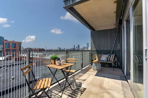$959,000 | 25 Channel Center Street, Unit 1107, Boston, MA 02210