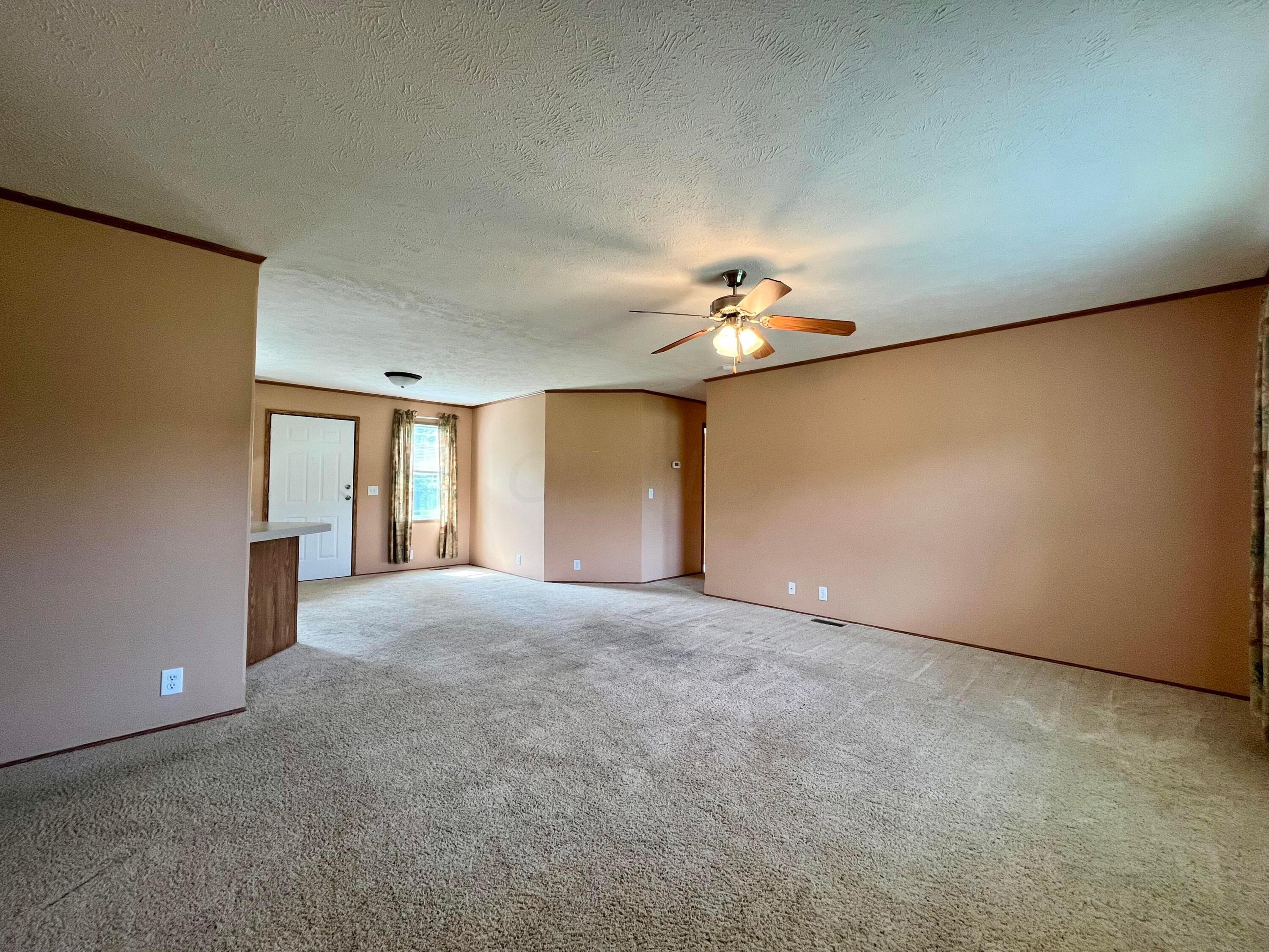 19612 Ringgold Southern Road Circleville, OH 43113 - Photo 2 of 10 IMG_6860