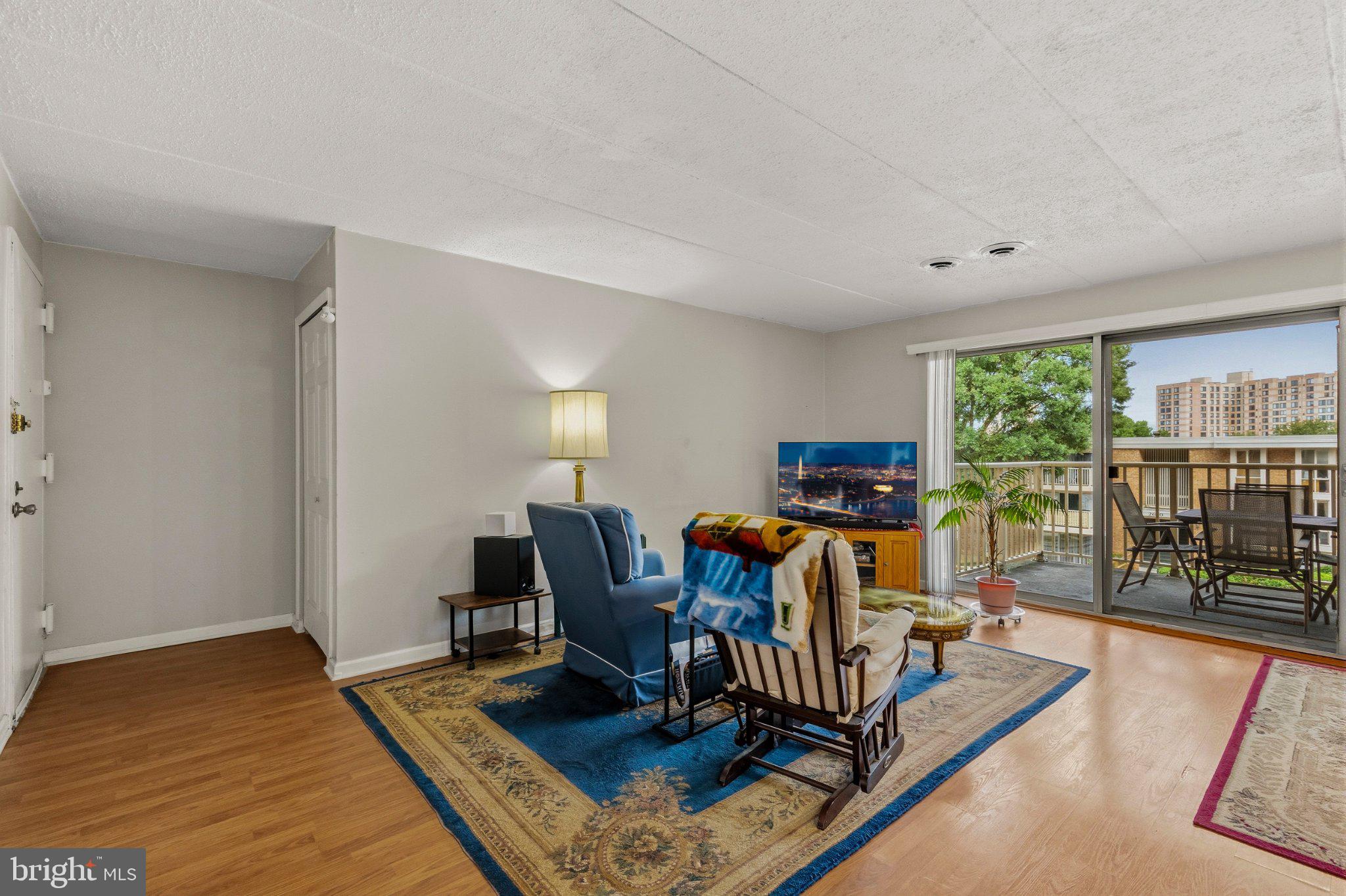 2638 Fort Farnsworth Road, Unit 118 Alexandria, VA 22303 - Photo 30 of 71 Living Space