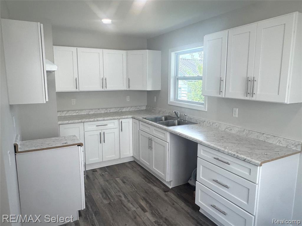 3302 Miller Road Flint, MI 48503 - Photo 6 of 15