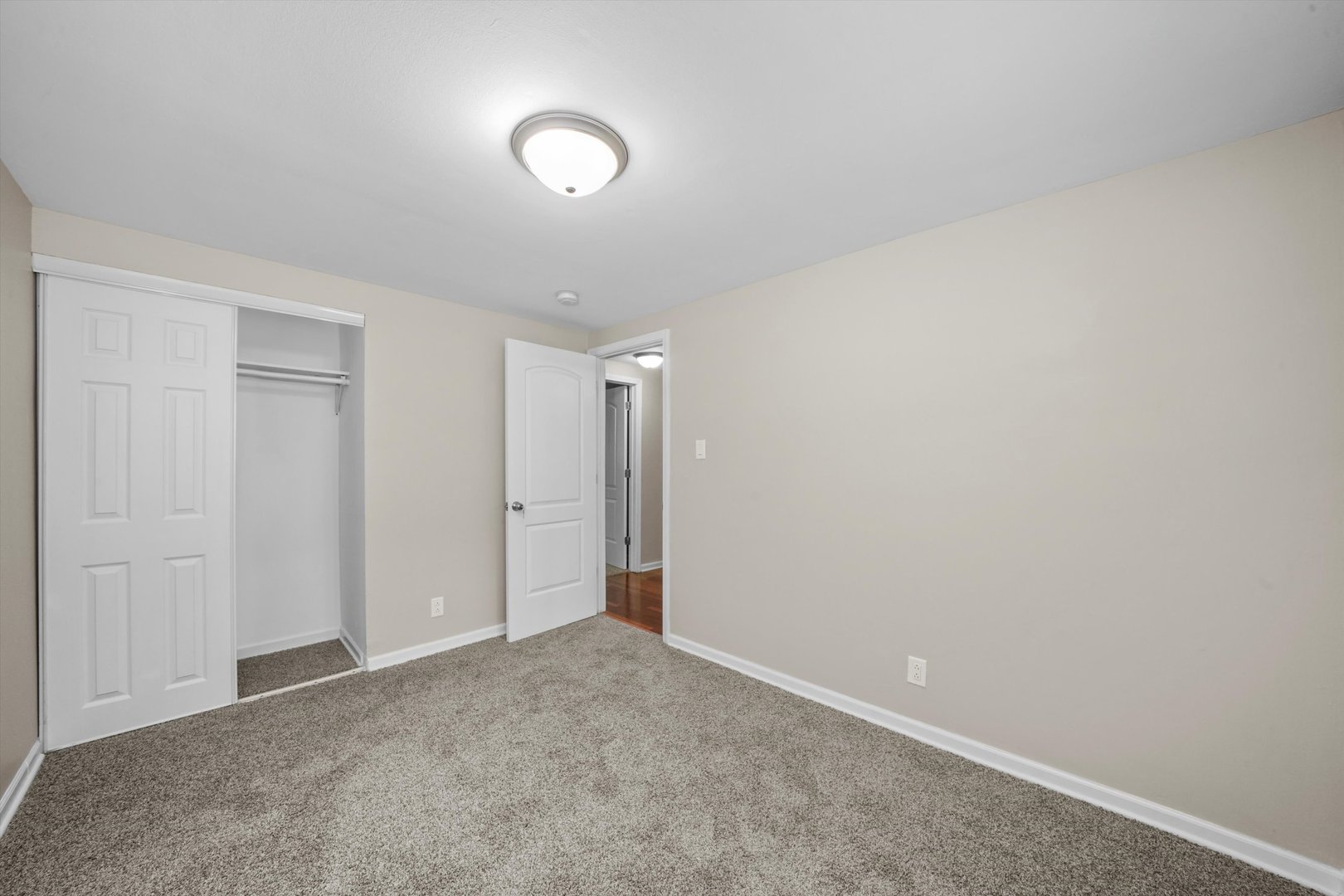 300 Hadleigh Road Bolingbrook, IL 60440 - Photo 21 of 45 a view of an empty room