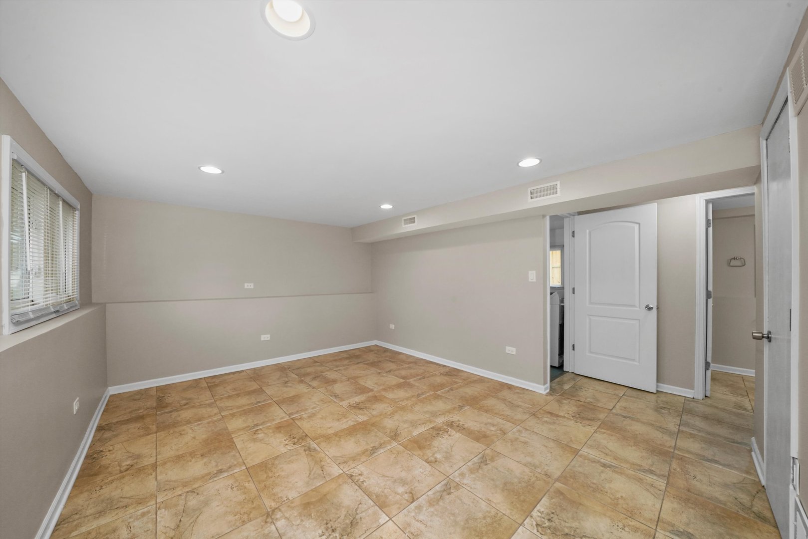 300 Hadleigh Road Bolingbrook, IL 60440 - Photo 26 of 45 a view of an empty room