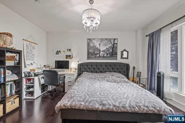 $2,900 | 310 Cliff Lane, Unit 1H, Cliffside Park, NJ 07010