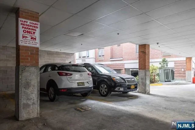 $2,900 | 310 Cliff Lane, Unit 1H, Cliffside Park, NJ 07010