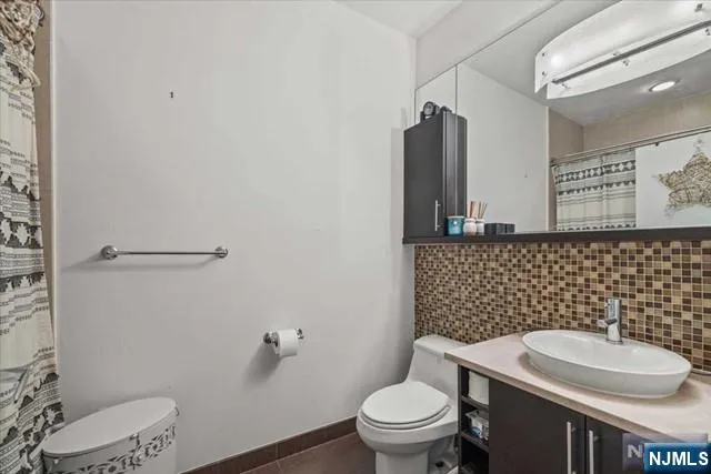 $2,900 | 310 Cliff Lane, Unit 1H, Cliffside Park, NJ 07010