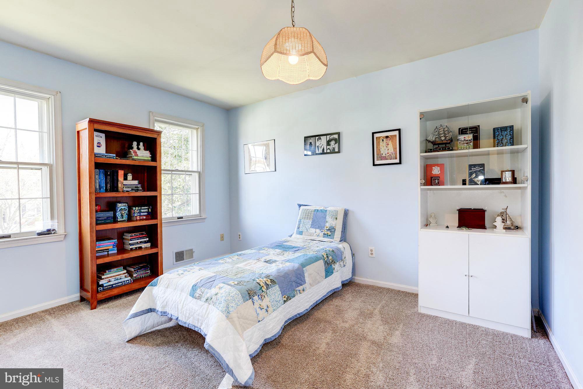 23 Redding Ridge Drive Gaithersburg, MD 20878 - Photo 22 of 29 Bedroom