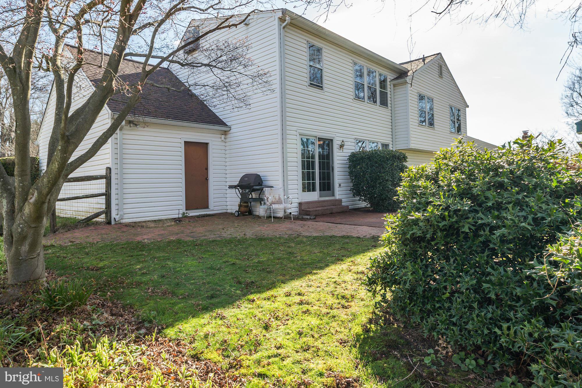 23 Redding Ridge Drive Gaithersburg, MD 20878 - Photo 28 of 29 Exterior (Rear)