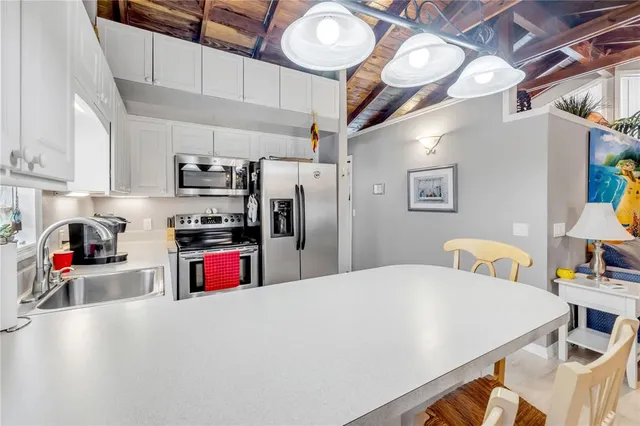 $995,000 | 106 Live Oak Street, New Smyrna Beach, FL 32168