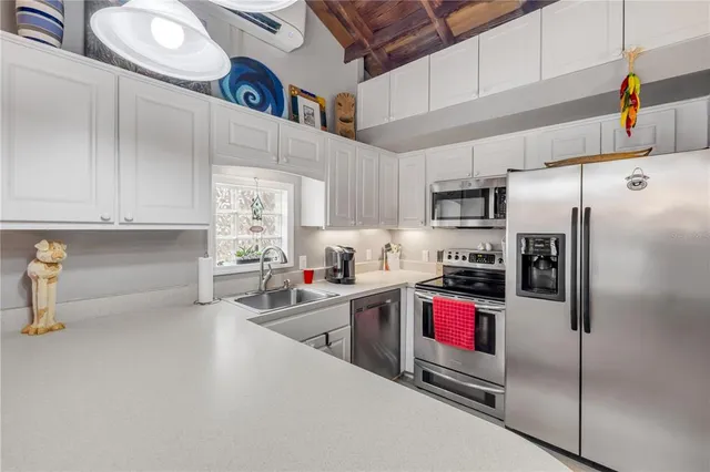 $995,000 | 106 Live Oak Street, New Smyrna Beach, FL 32168